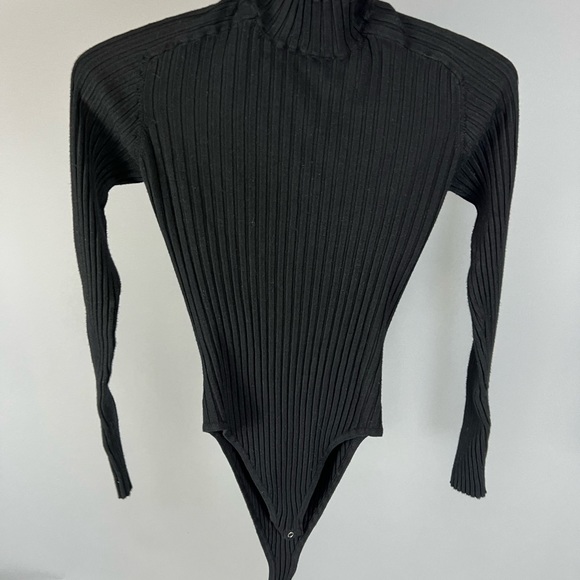 ❌SOLD❌ Dynamite Twist Open-Back Sweater Bodysuit - Picture 7 of 8